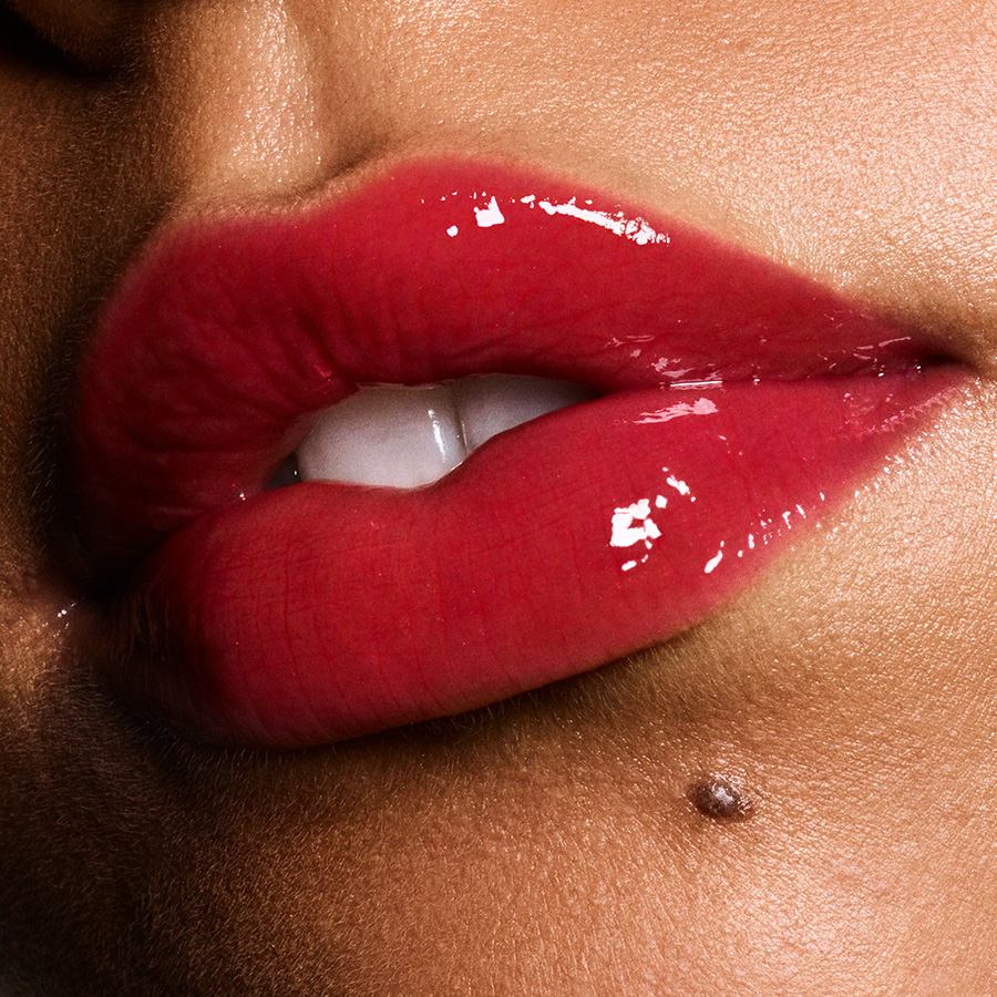 revlon lip super lustrous the gloss fatal apple final part detail 1x1